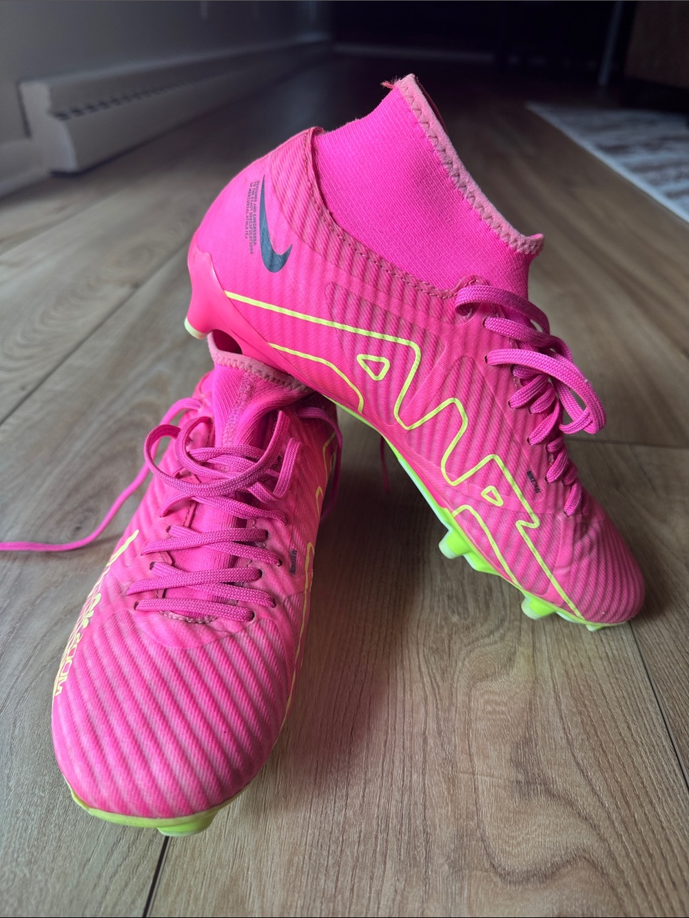 Nike Zoom Superfly 9 Academy FG Soccer Pink Blast- Men's Size 6 fits Women's 7.5